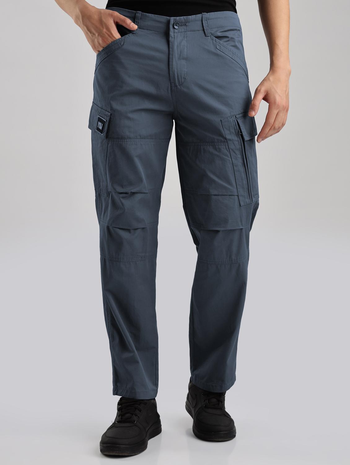 men solid mid rise regular fit cargo - 22052603 - Zoom Image - 0