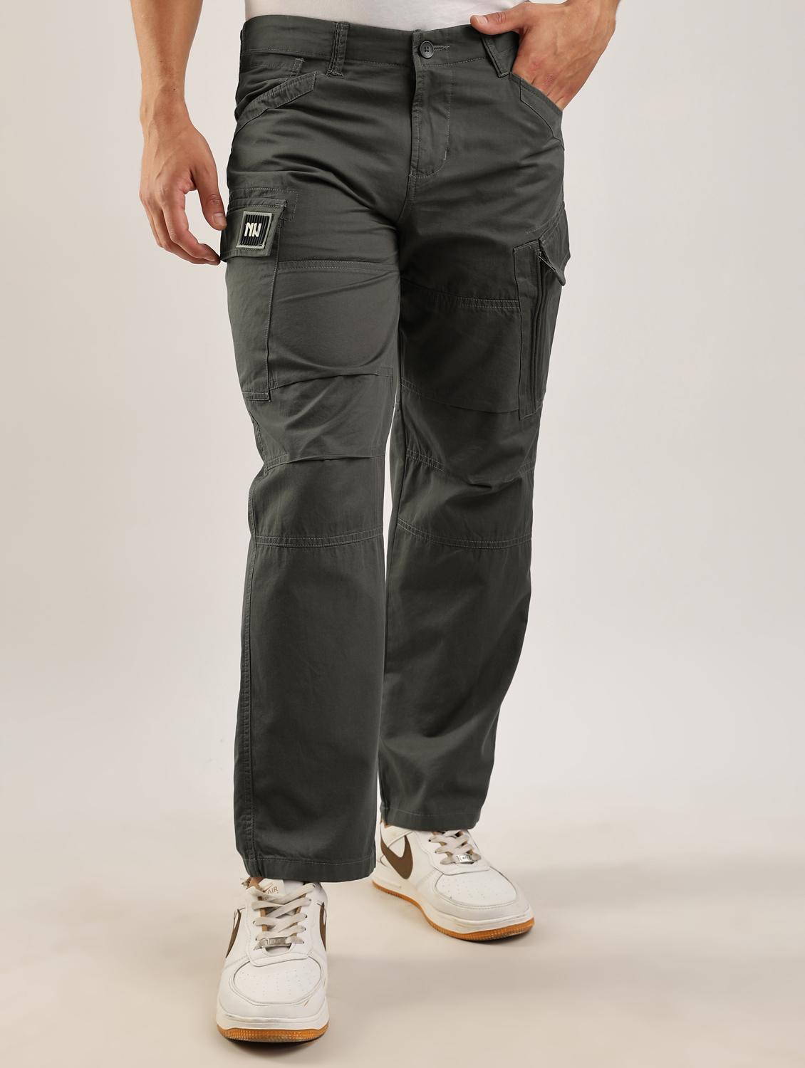 men solid mid rise regular fit cargo - 22052606 - Zoom Image - 0