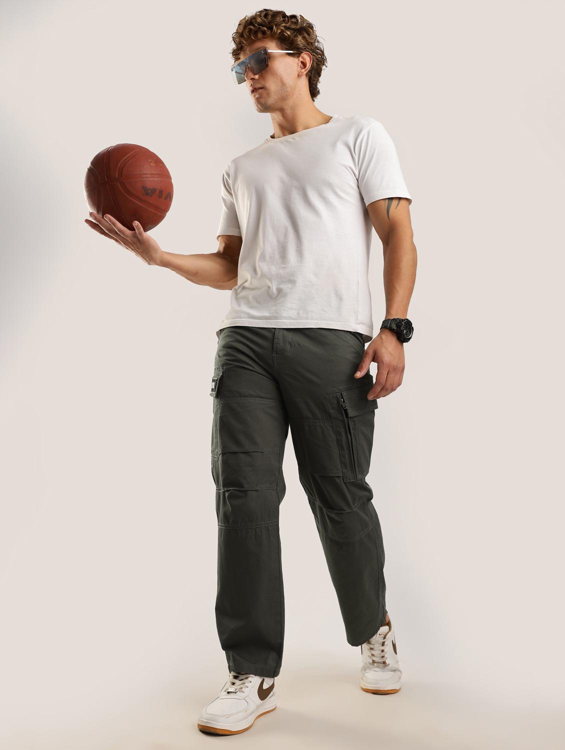 men solid mid rise regular fit cargo - 22052606 - Standard Image - 3