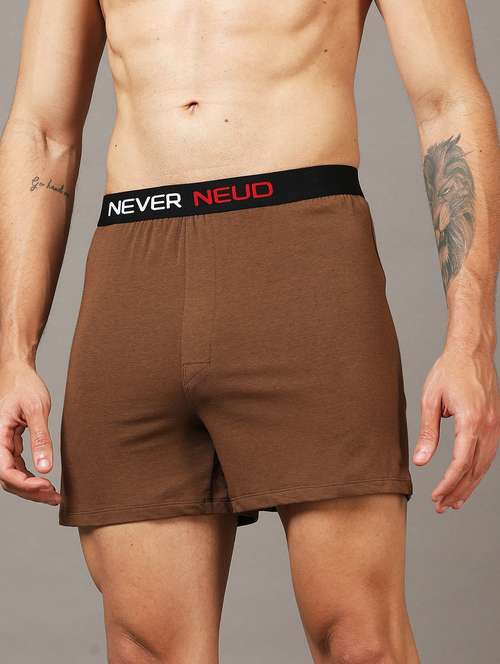 men solid mid rise regular fit boxer
