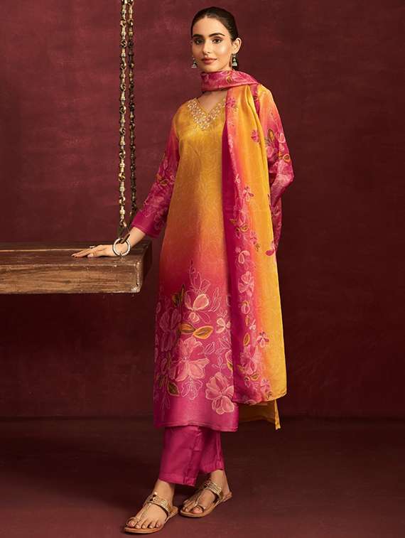 women three quarter sleeve kurta pant with dupatta set