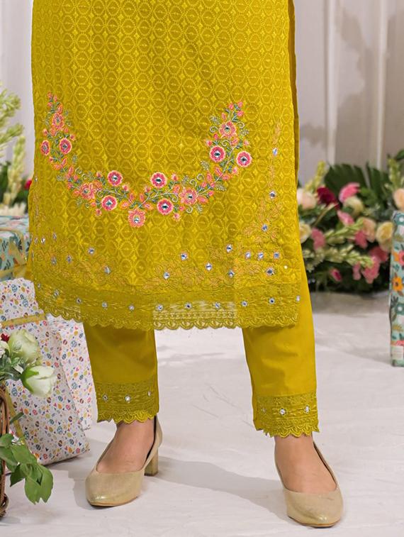 women three quarter sleeve kurta pant with dupatta set - 22052713 - Standard Image - 3