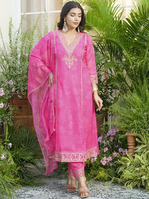 women three quarter sleeve kurta pant with dupatta set - 22052714 - Standard Image - 0