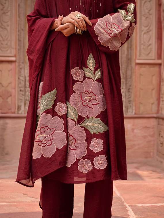 women embroidered long sleeve kurta pant with dupatta set - 22052723 - Standard Image - 3