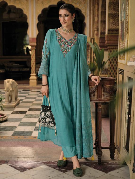 women three quarter sleeve kurta pant with dupatta set - 22052732 - Zoom Image - 0