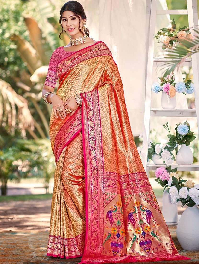 women self design kanjivaram saree with blouse