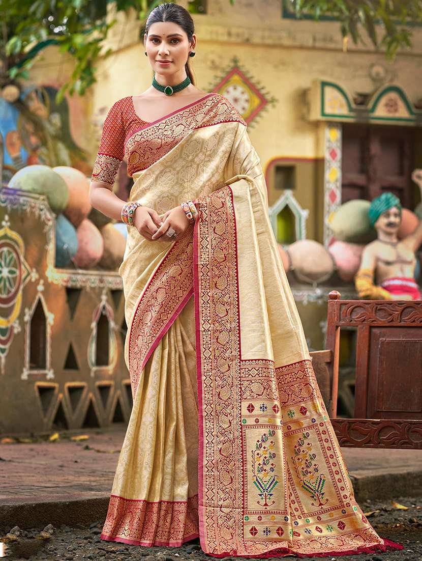 women self design kanjivaram saree with blouse - 22053735 -  Zoom Image - 0