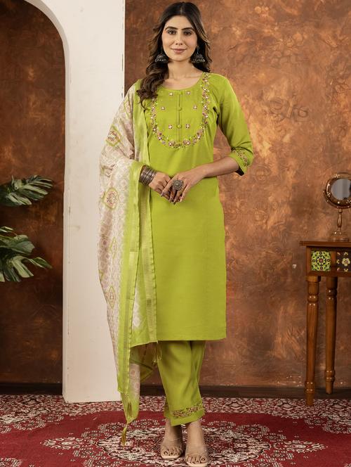 women embroidered three quarter sleeve kurta pant with dupatta set - 22053739 - Standard Image - 0