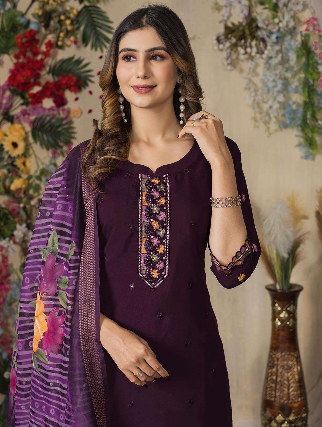 women embroidered three quarter sleeve kurta pant with dupatta set - 22053753 - Standard Image - 5