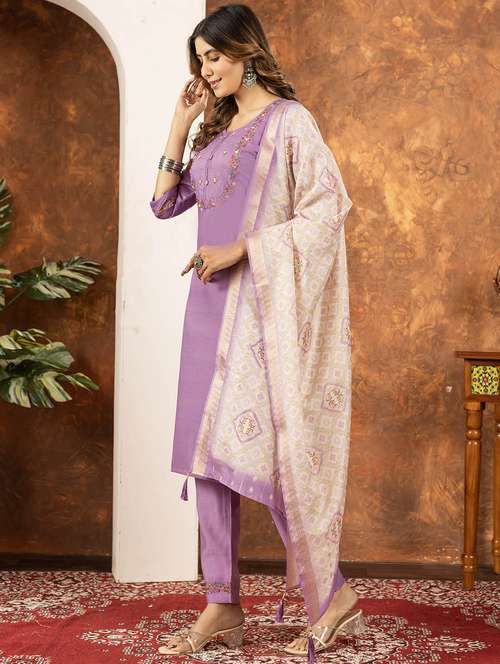 women embroidered three quarter sleeve kurta pant with dupatta set - 22053763 -  Standard Image - 0