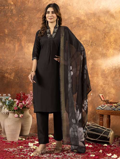 women embroidered three quarter sleeve kurta pant with dupatta set - 22053767 - Standard Image - 0