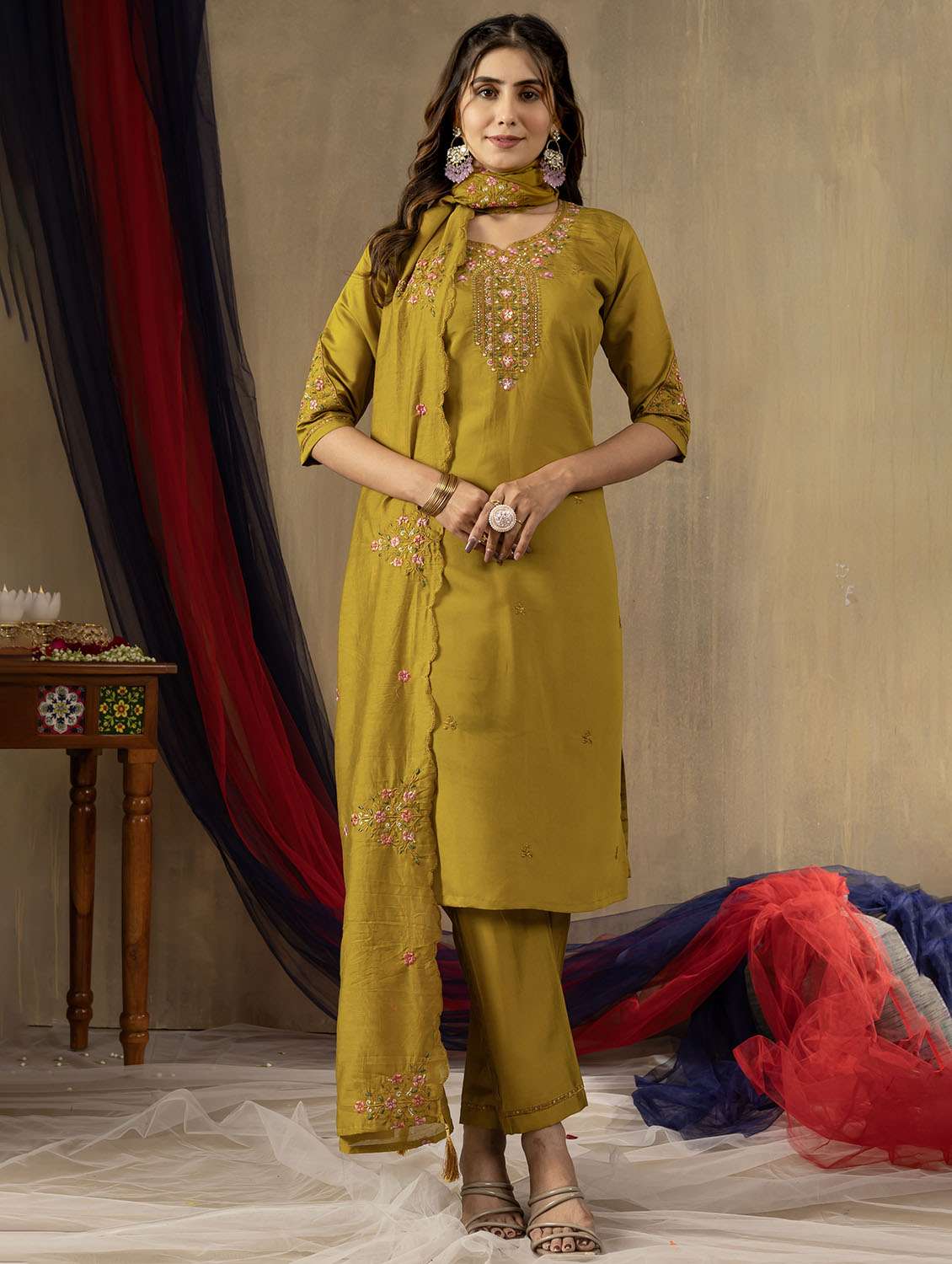 women embroidered three quarter sleeve kurta pant with dupatta set - 22053774 -  Standard Image - 3