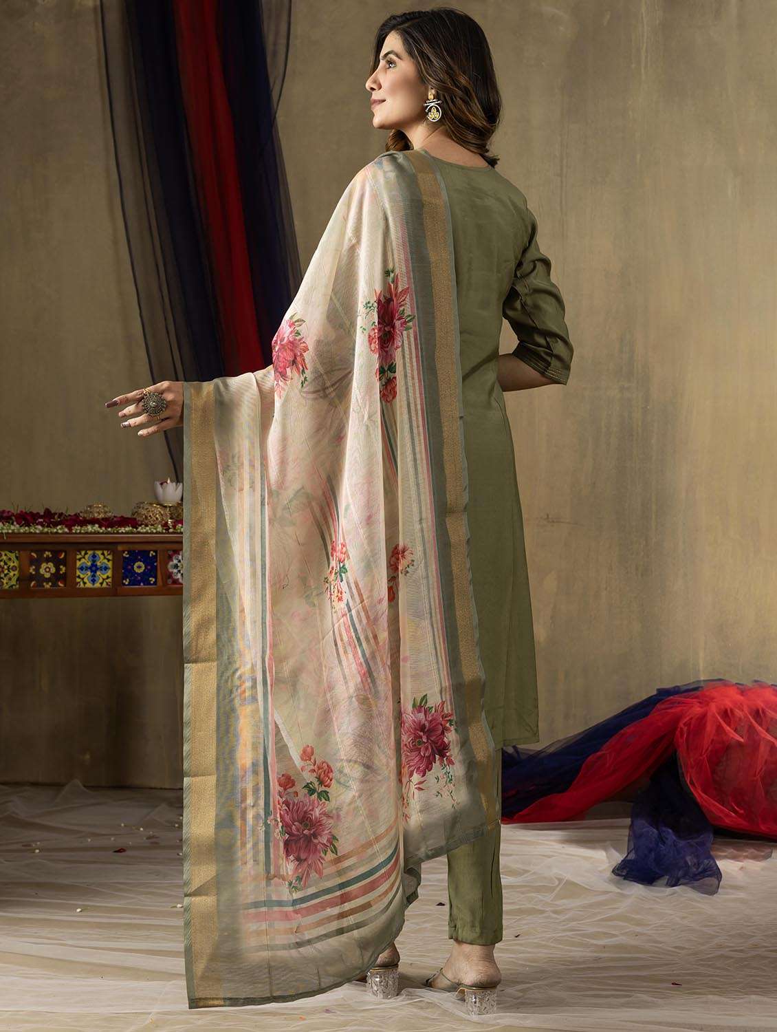 women embroidered three quarter sleeve kurta pant with dupatta set - 22053778 - Standard Image - 3