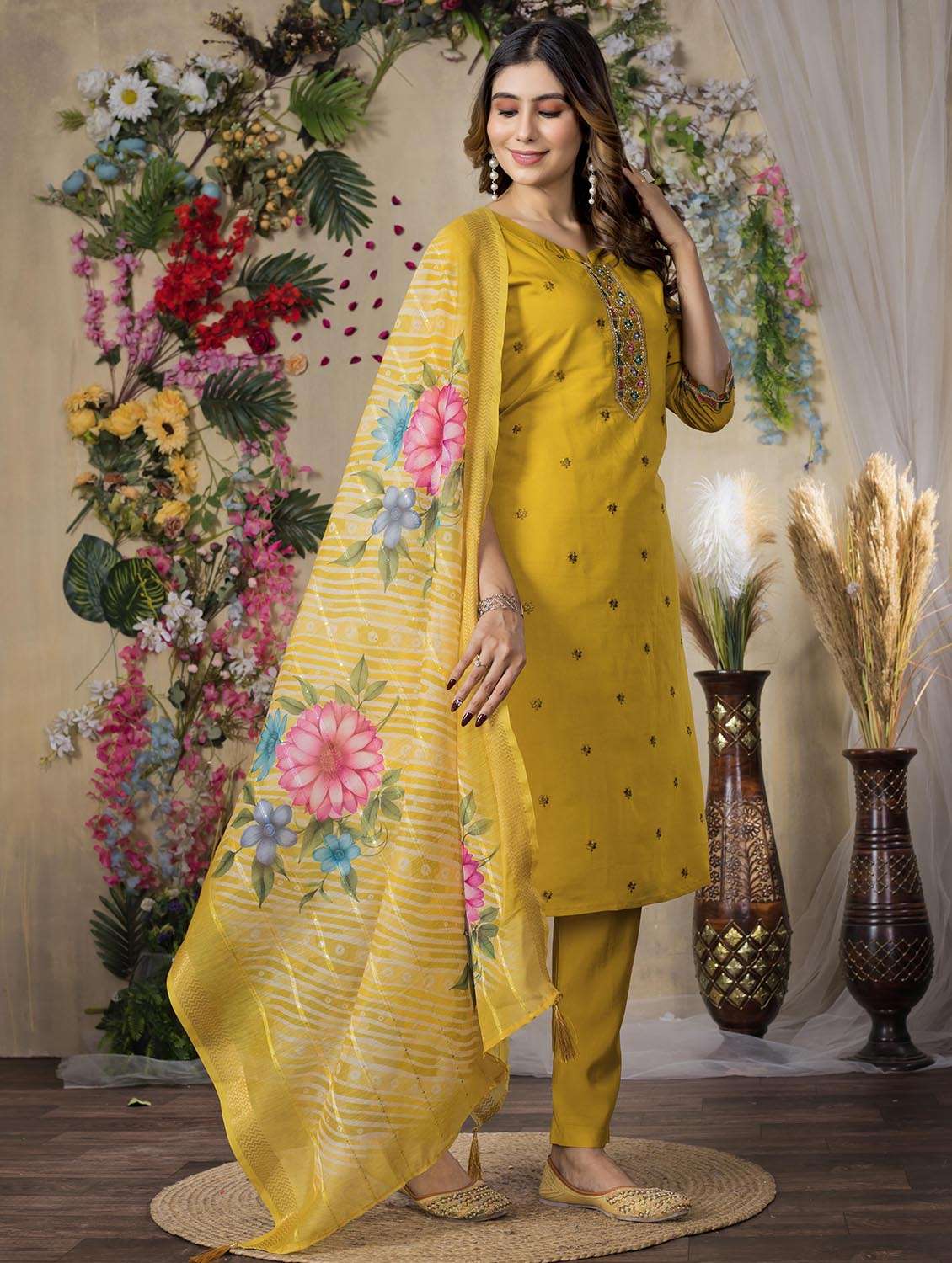 women embroidered three quarter sleeve kurta pant with dupatta set - 22053780 - Standard Image - 3