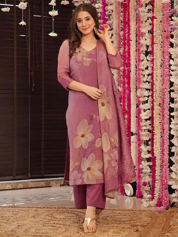 coral silk straight kurta - 22053792 - Standard Image - 3