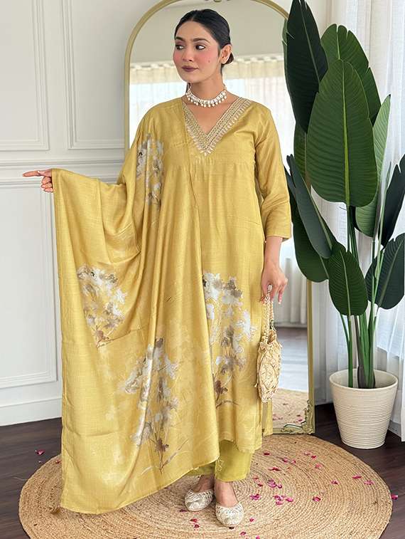 yellow silk blend straight kurta - 22053802 - Zoom Image - 0