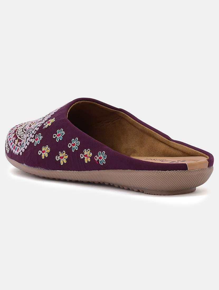 women embroidered slip on juti - 22053825 - Standard Image - 3