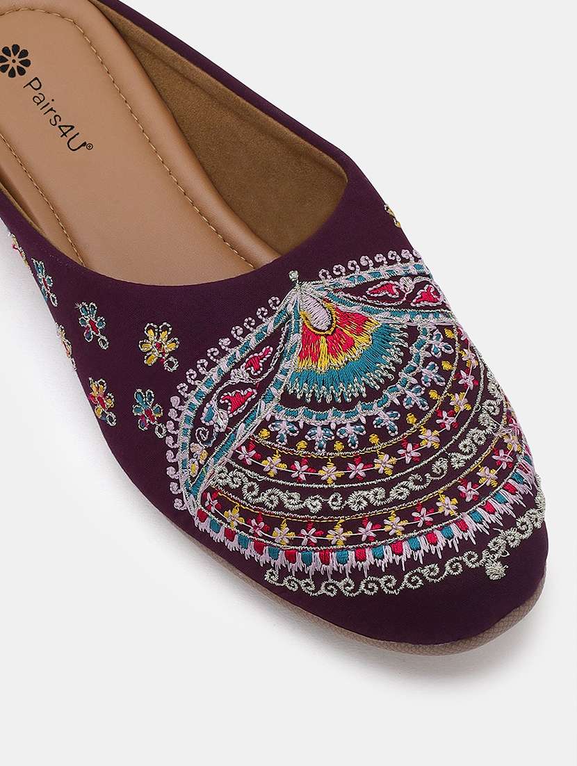 women embroidered slip on juti - 22053825 - Standard Image - 5