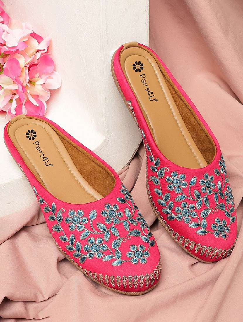 women embroidered slip on juti - 22053850 - Zoom Image - 0