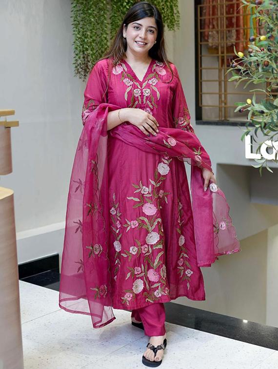 magenta chanderi straight kurta - 22053869 - Zoom Image - 0