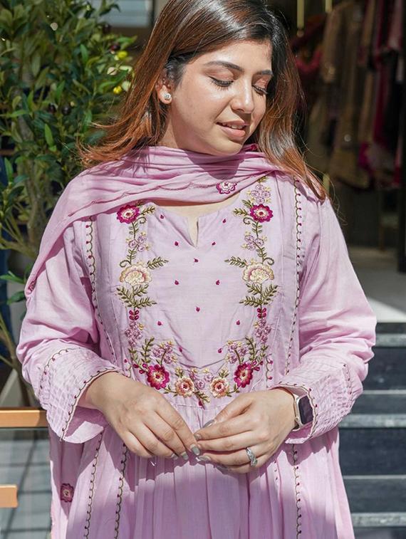 pink chanderi straight kurta - 22053872 - Standard Image - 5