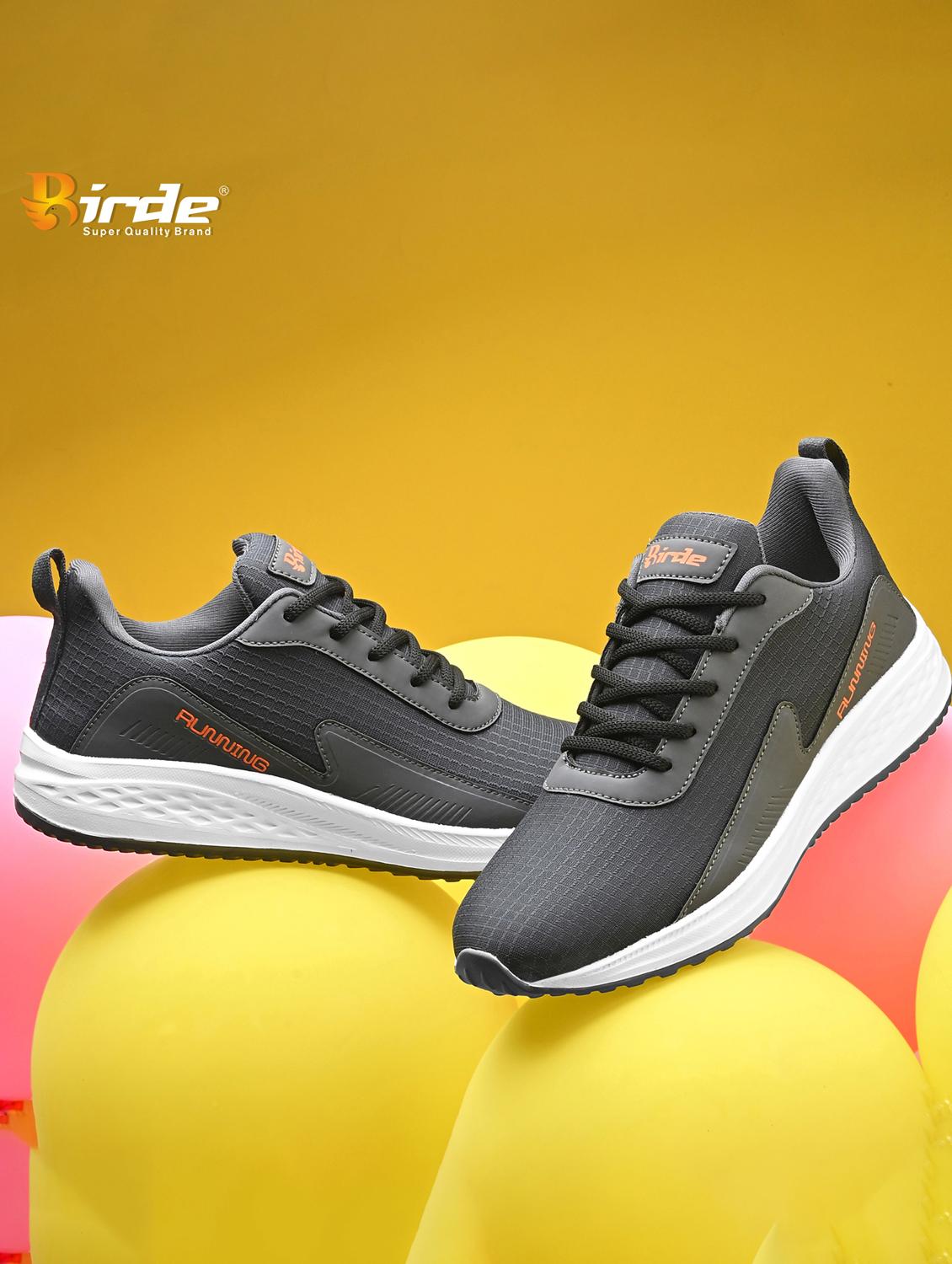 men solid grey sport shoes