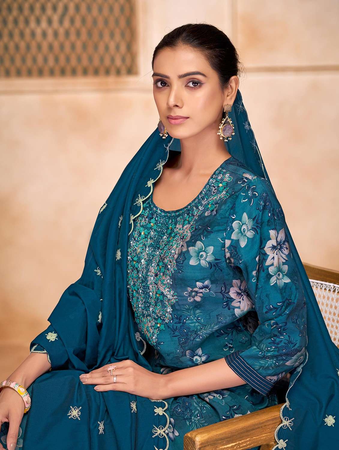 women floral three quarter sleeve kurta pant with dupatta set - 22054126 -  Standard Image - 3