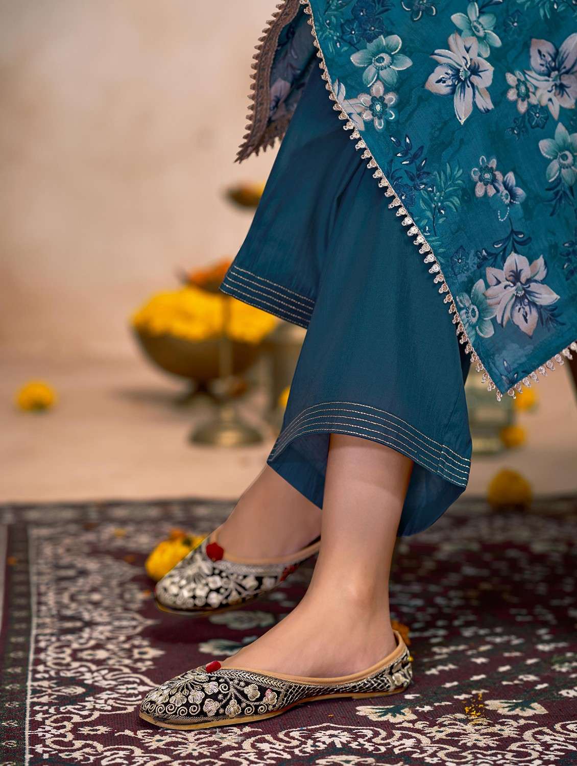 women floral three quarter sleeve kurta pant with dupatta set - 22054126 -  Standard Image - 5