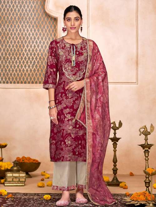 women floral three quarter sleeve kurta pant with dupatta set - 22054128 -  Standard Image - 0