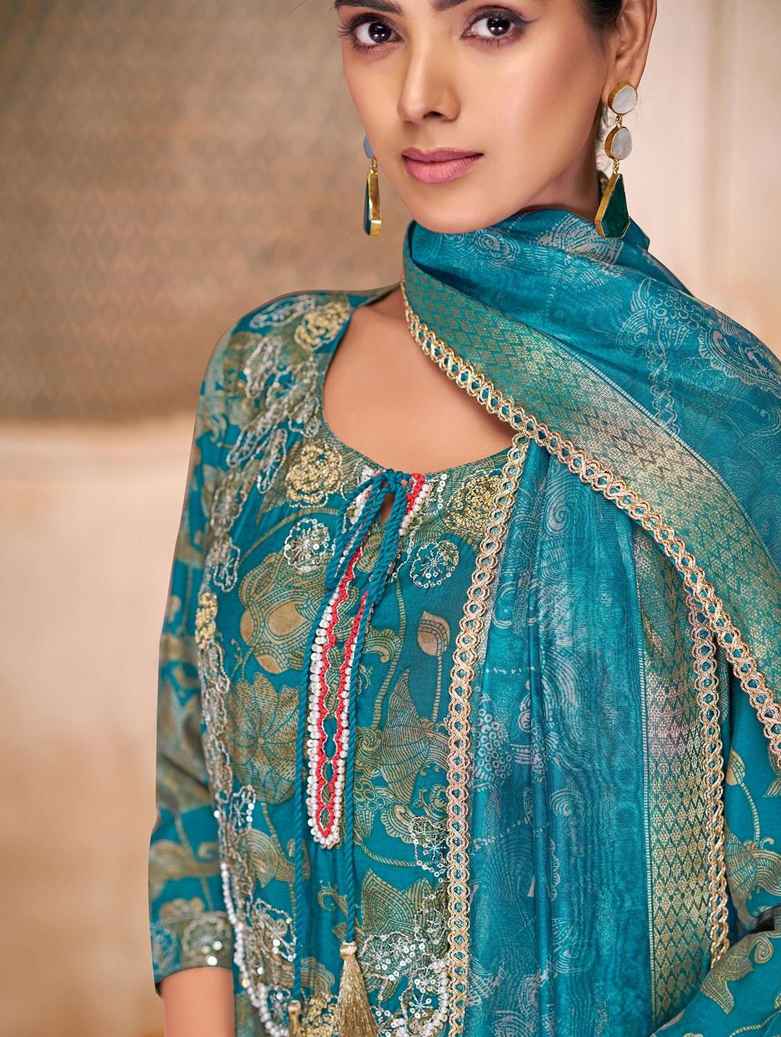 women floral three quarter sleeve kurta pant with dupatta set - 22054129 -  Standard Image - 3