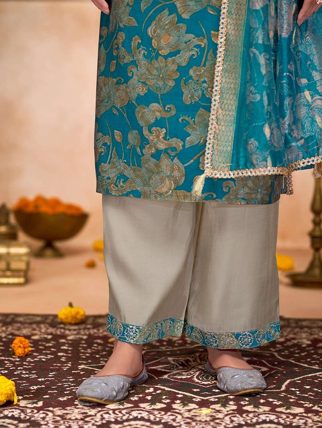 women floral three quarter sleeve kurta pant with dupatta set - 22054129 -  Standard Image - 5