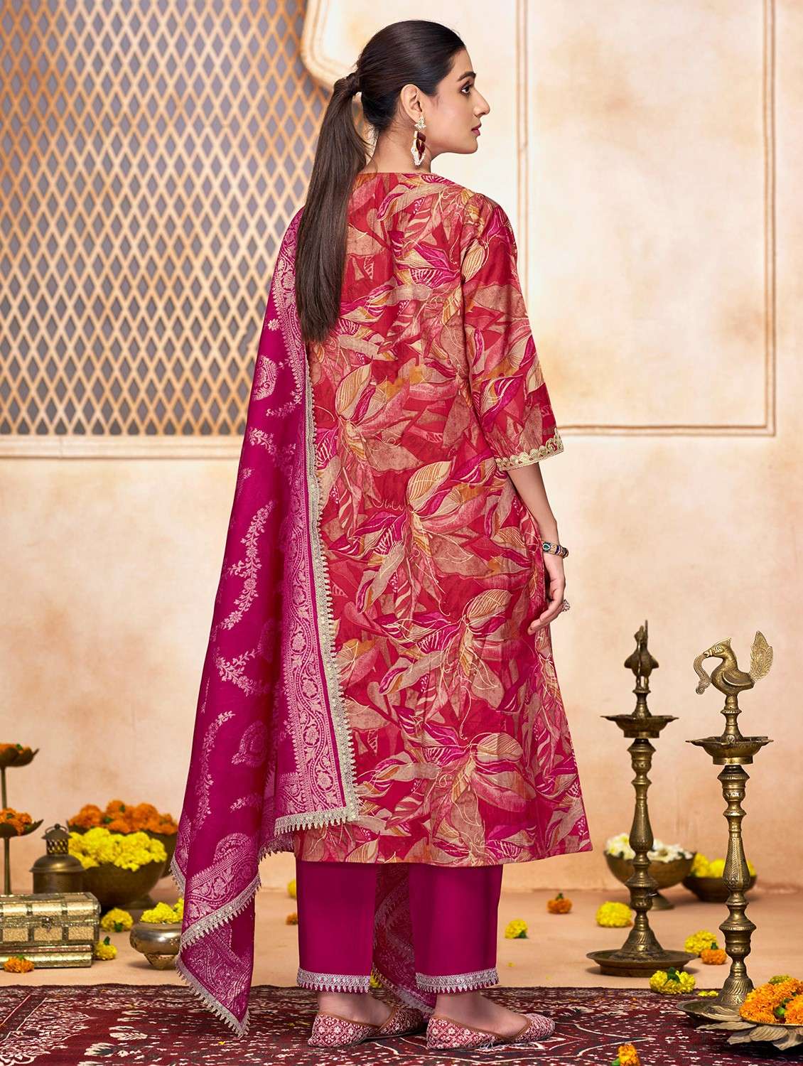 women three quarter sleeve kurta pant with dupatta set - 22054136 -  Standard Image - 3