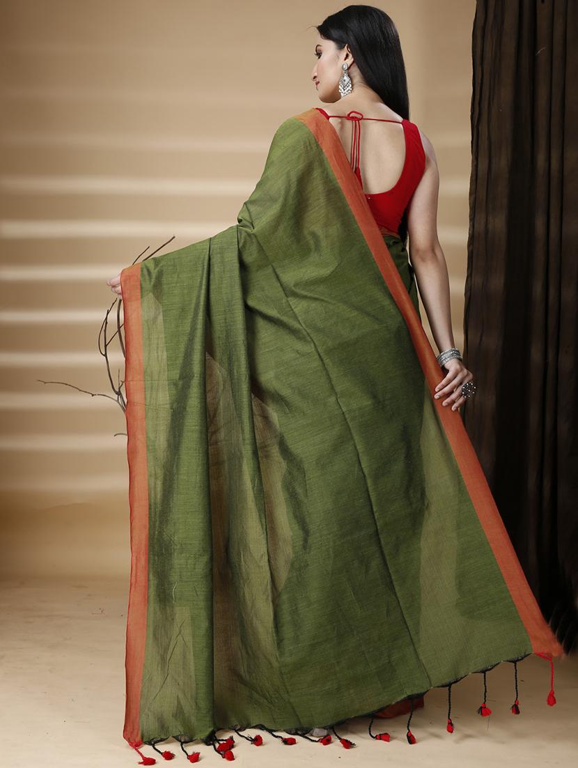women solid with bordered handloom saree - 22055211 - Standard Image - 3