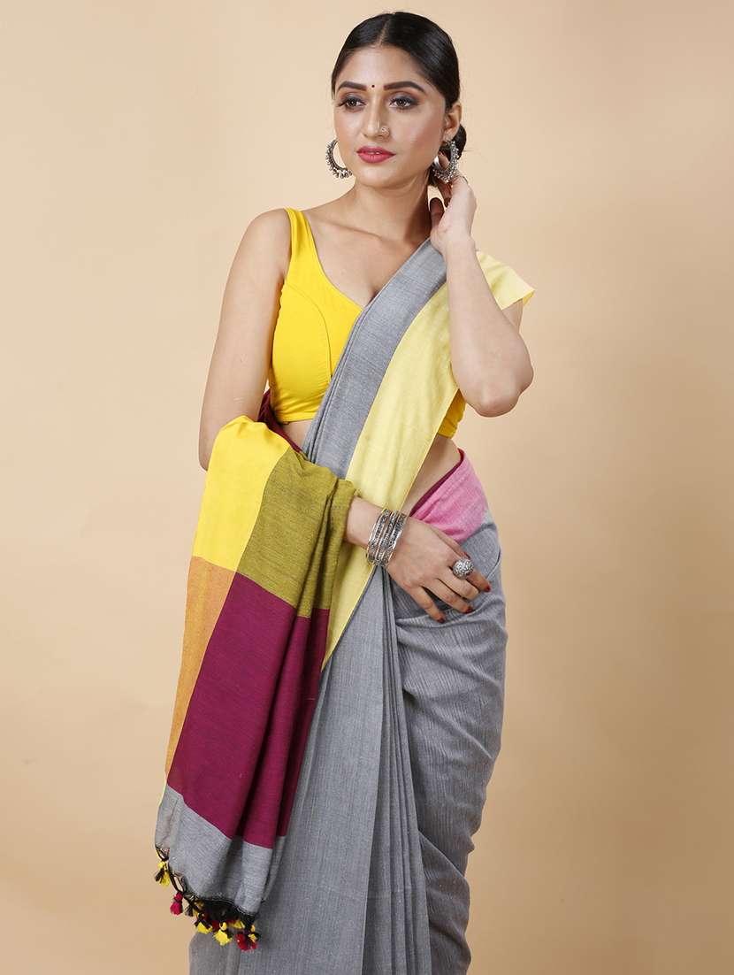grey cotton handloom saree - 22055711 - Standard Image - 3