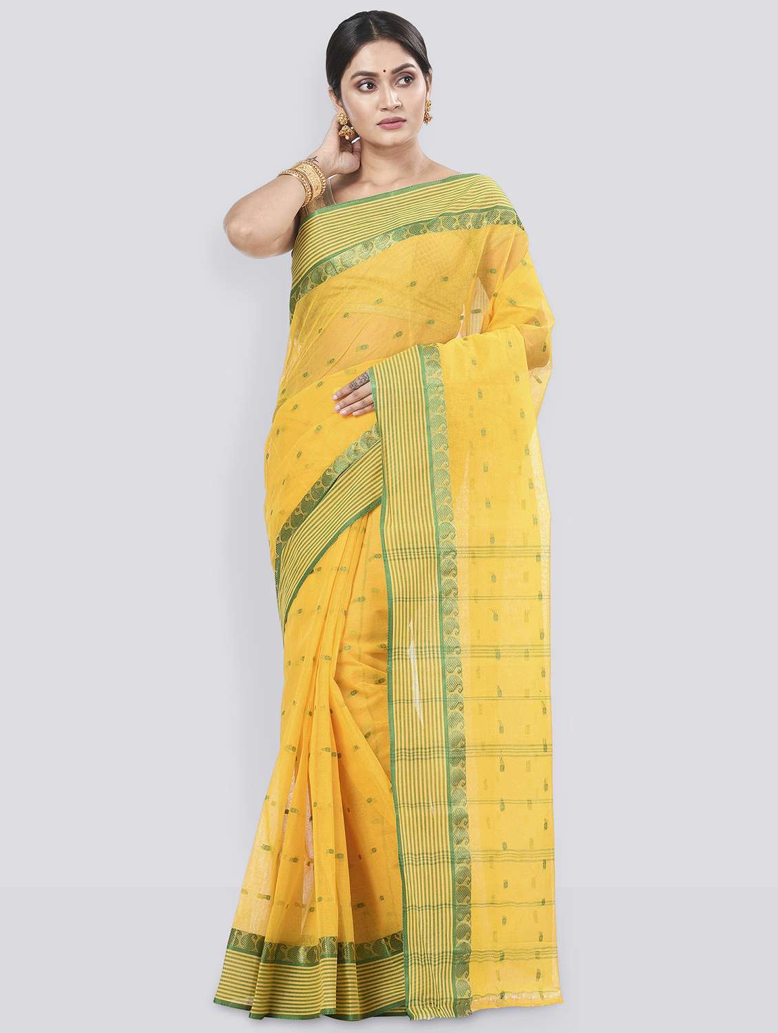 yellow cotton blend tant saree - 22055939 - Zoom Image - 0