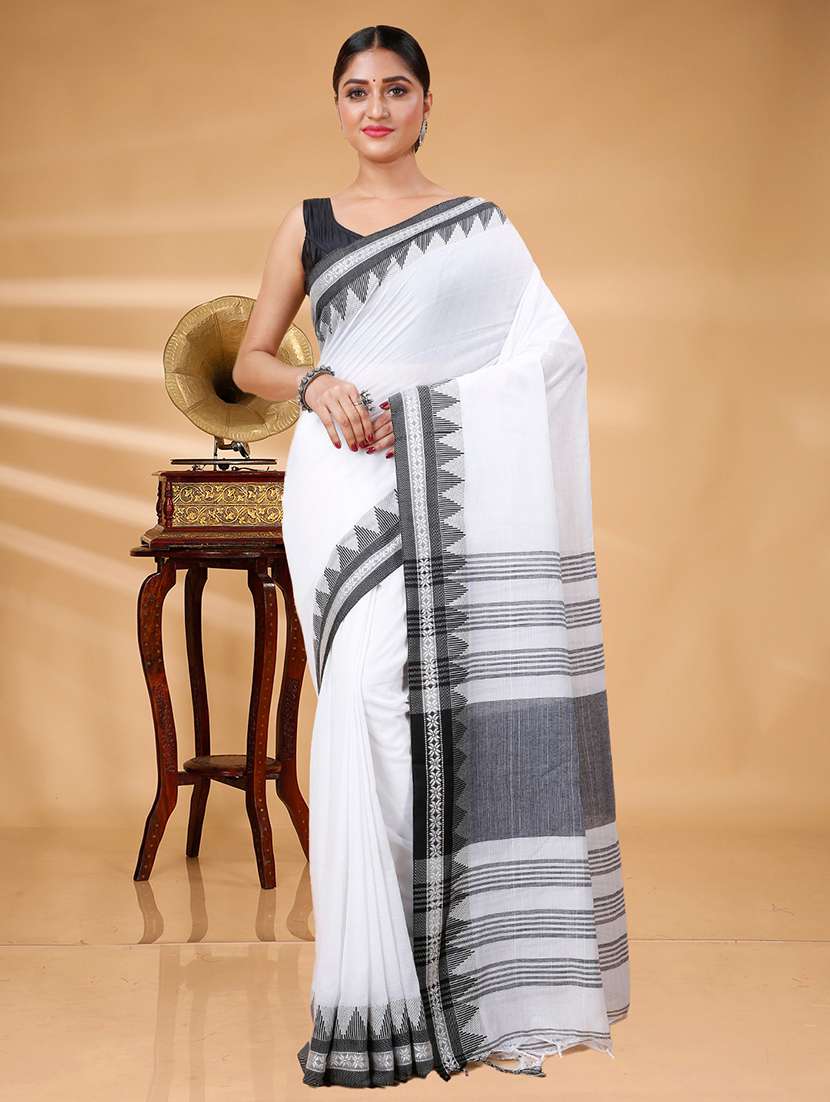 white cotton handloom saree - 22056344 - Zoom Image - 0