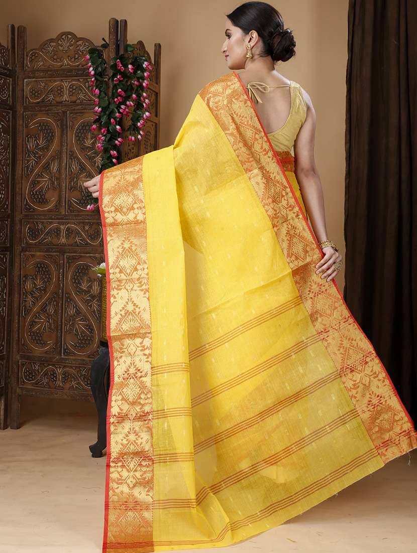 yellow cotton blend handloom saree - 22056439 - Standard Image - 3