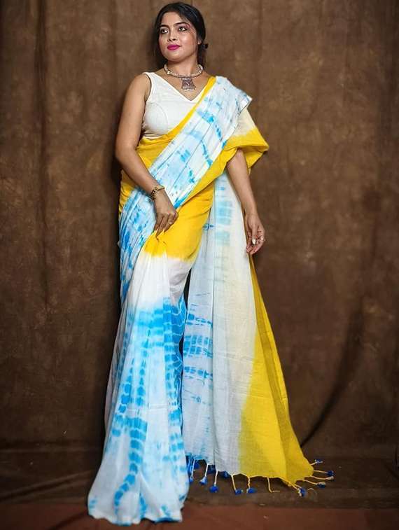 white cotton handloom saree - 22056795 - Zoom Image - 0