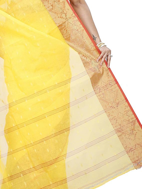 women self design handloom saree - 22056835 - Standard Image - 5