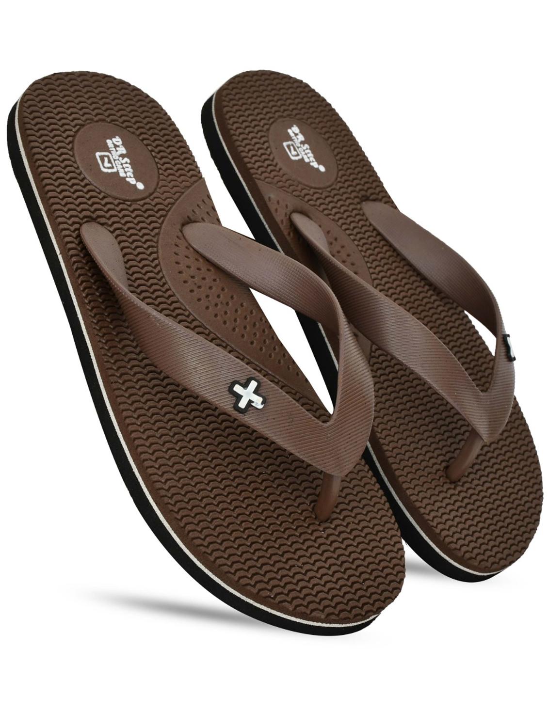 men brown solid flip flop - 22056925 - Standard Image - 3
