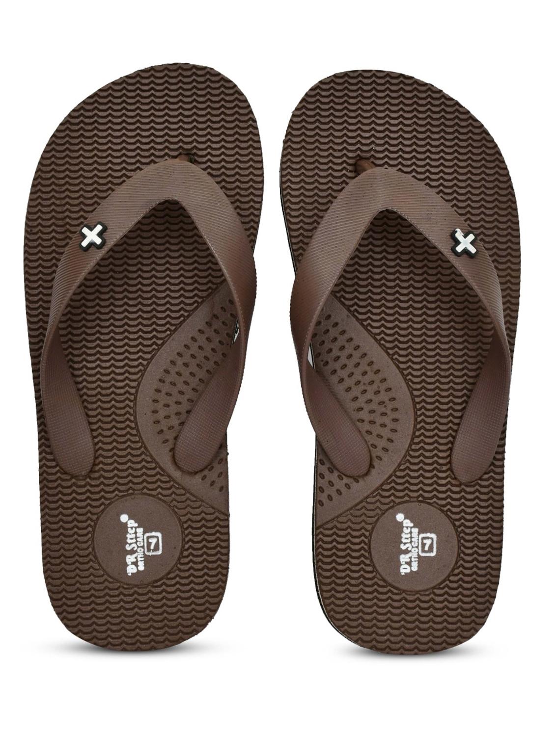 men brown solid flip flop - 22056925 - Standard Image - 5