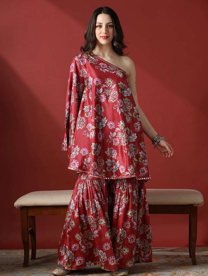 red coord set - 22056944 -  Zoom Image - 0