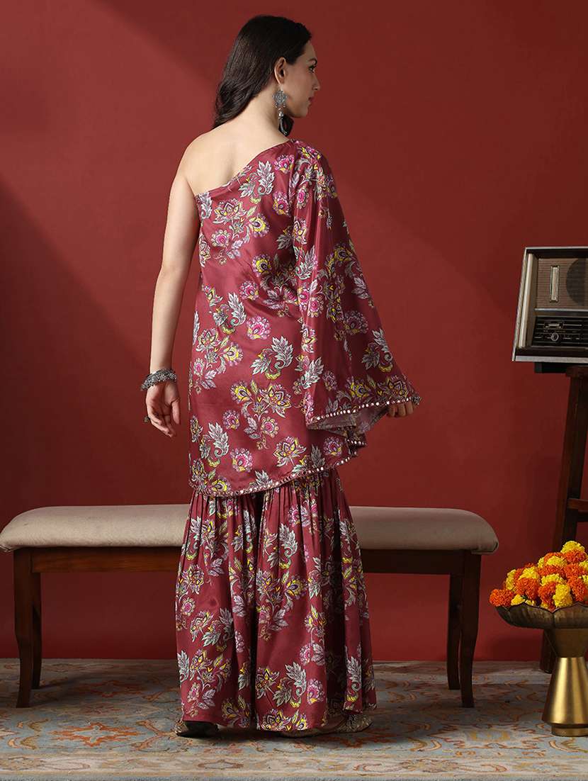 red coord set - 22056944 - Standard Image - 3