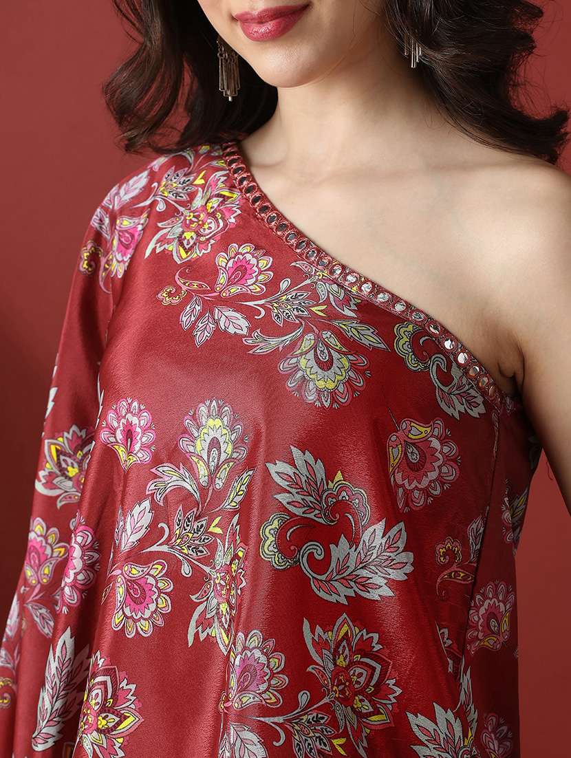 red coord set - 22056944 - Standard Image - 5