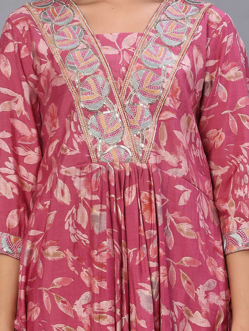 women three quarter sleeve kurta and pant set - 22057354 -  Standard Image - 5