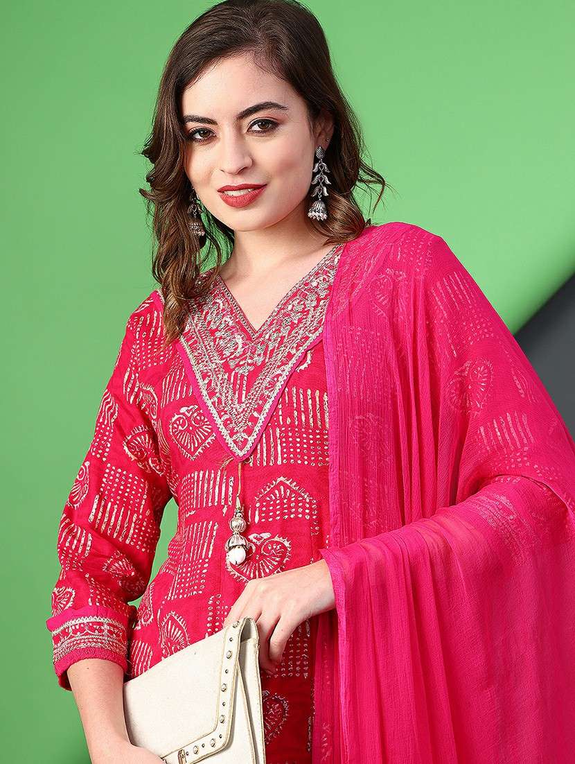 women printed kurta and pant set with dupatta - 22057488 -  Standard Image - 3