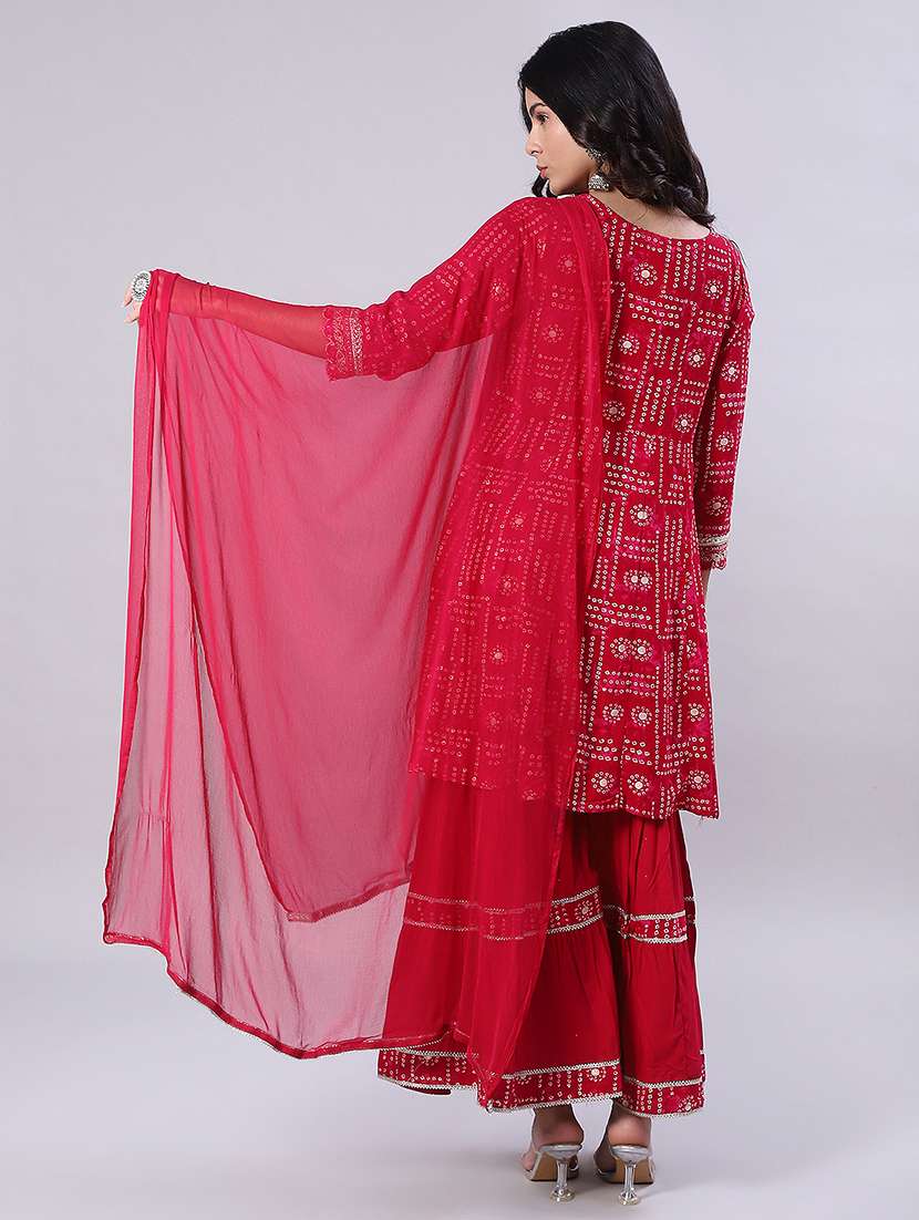 women three quarter sleeve kurta and sharara with dupatta  - 22057595 -  Standard Image - 3