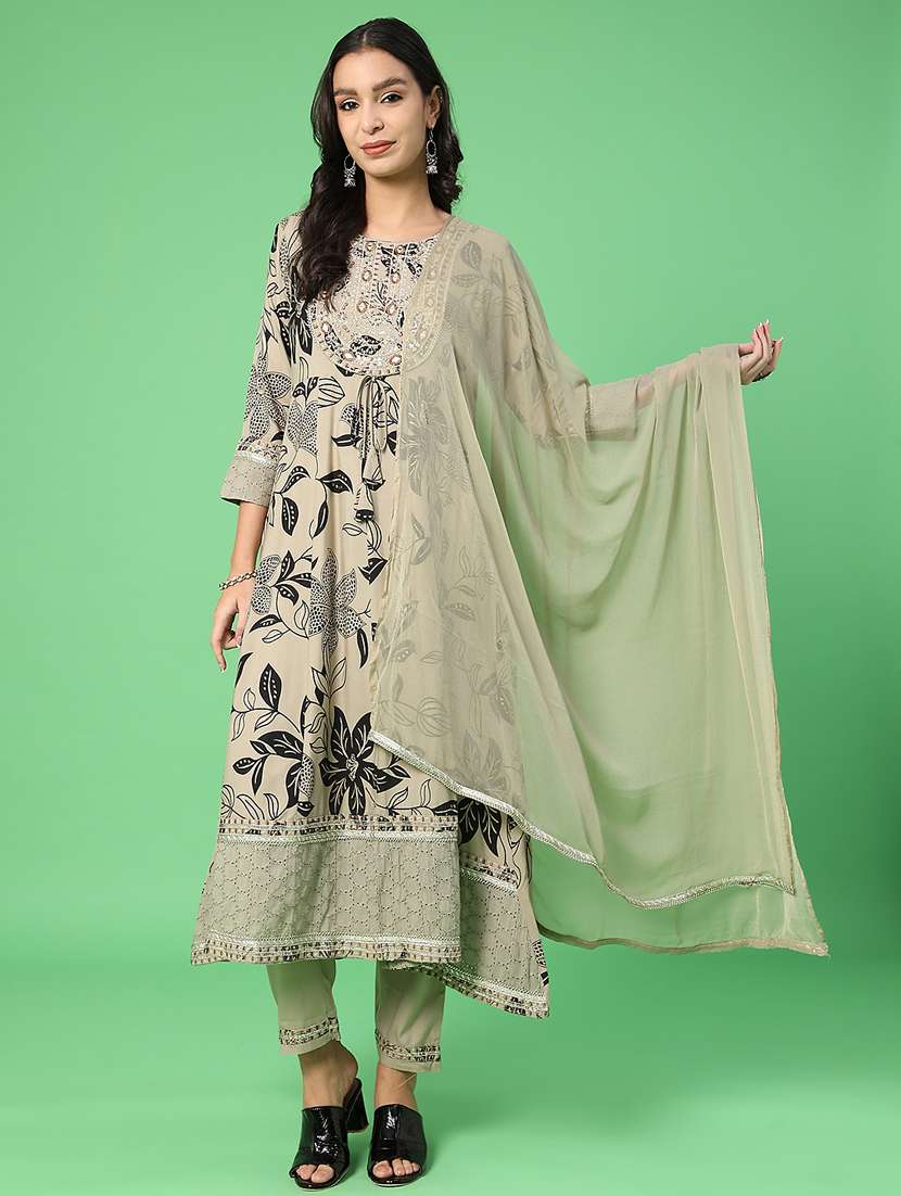 women printed three quarter sleeve kurta pant with dupatta set