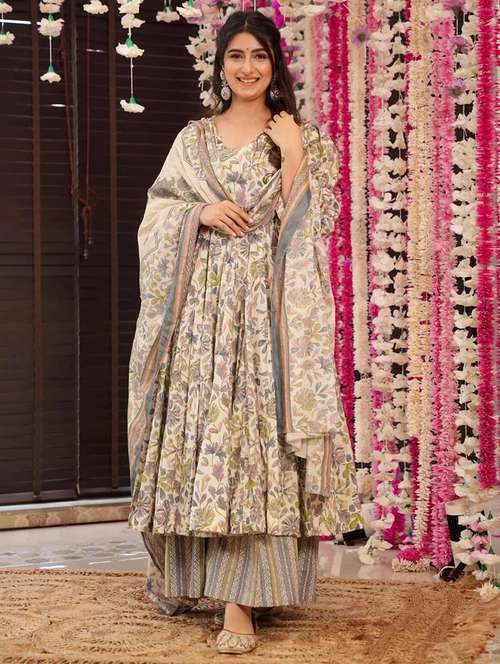 women three quarter sleeve kurta palazzo with dupatta set - 22057666 - Standard Image - 0