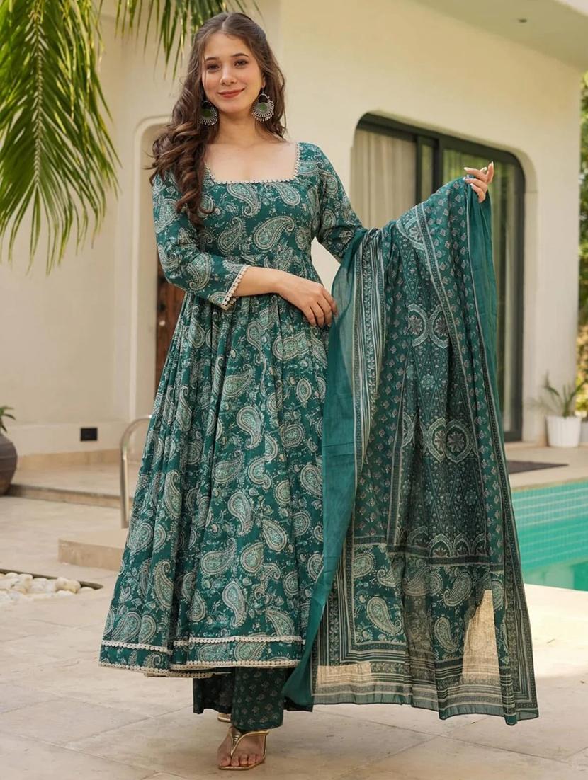 women three quarter sleeve kurta palazzo with dupatta set - 22057667 - Zoom Image - 0